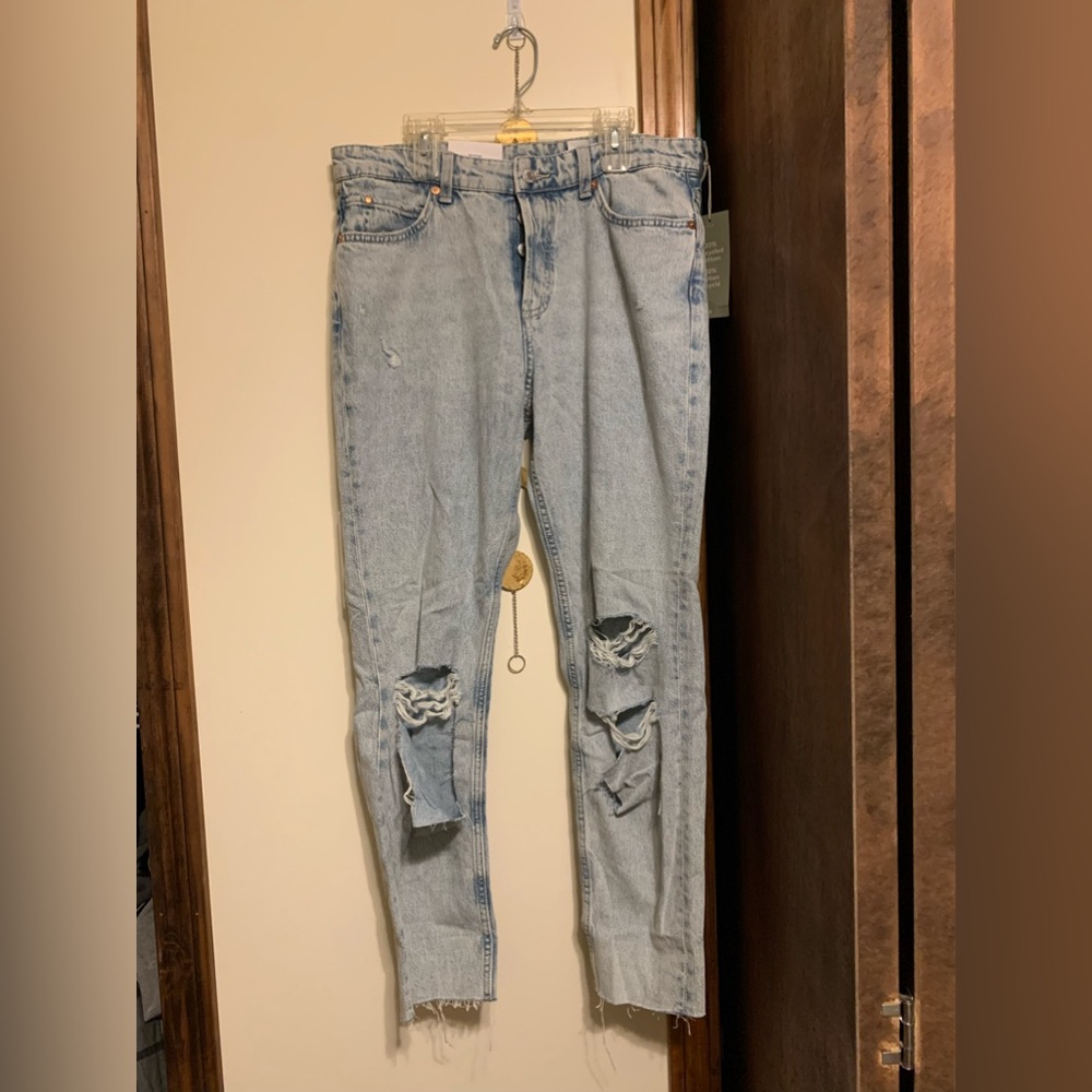 NWT H&M | distressed jeans